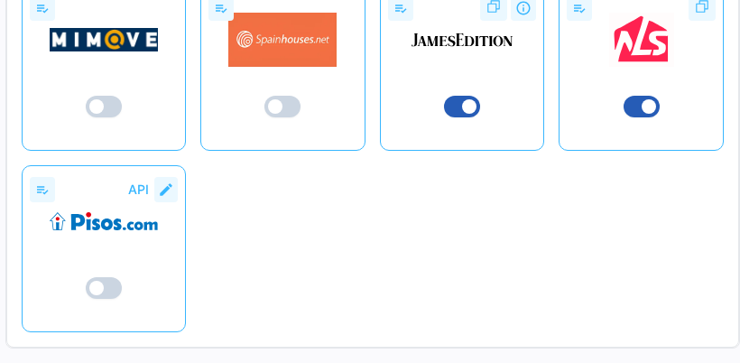 Pisos.com wśród innych portali na stronie Feed export, z etykietą API i przełącznikiem