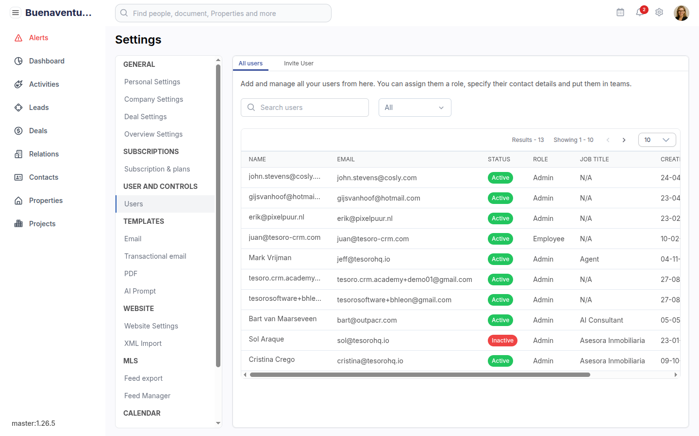 All users lijst met kolommen Name Email Status Role Job Title Created At en zoekbalk + filter